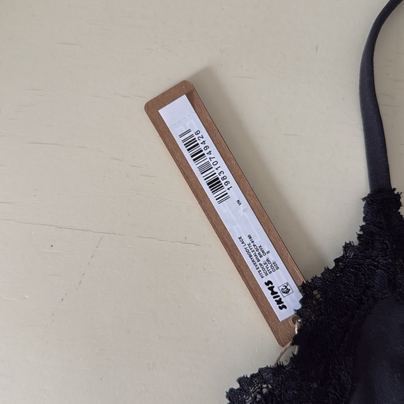 Skims Fits Everybody Lace Scoop Bralette - Picture 4 of 4